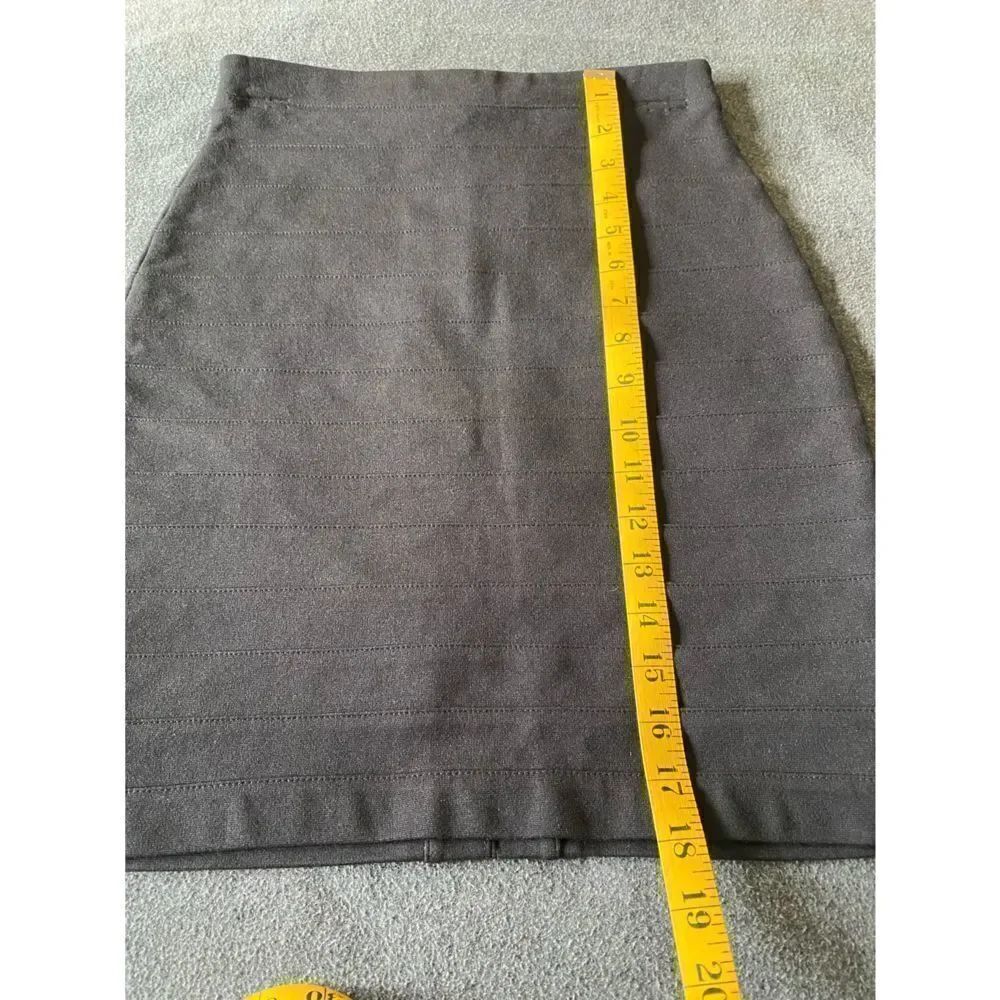 Express Stretch Skirt  - Picture 5 of 9